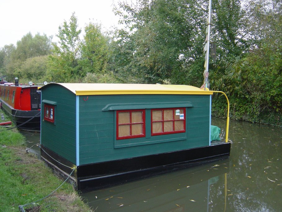 Various barges on the canal